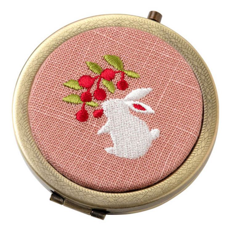 customized kitty cosmetics mirror with Linen textiles embroidery for purse 